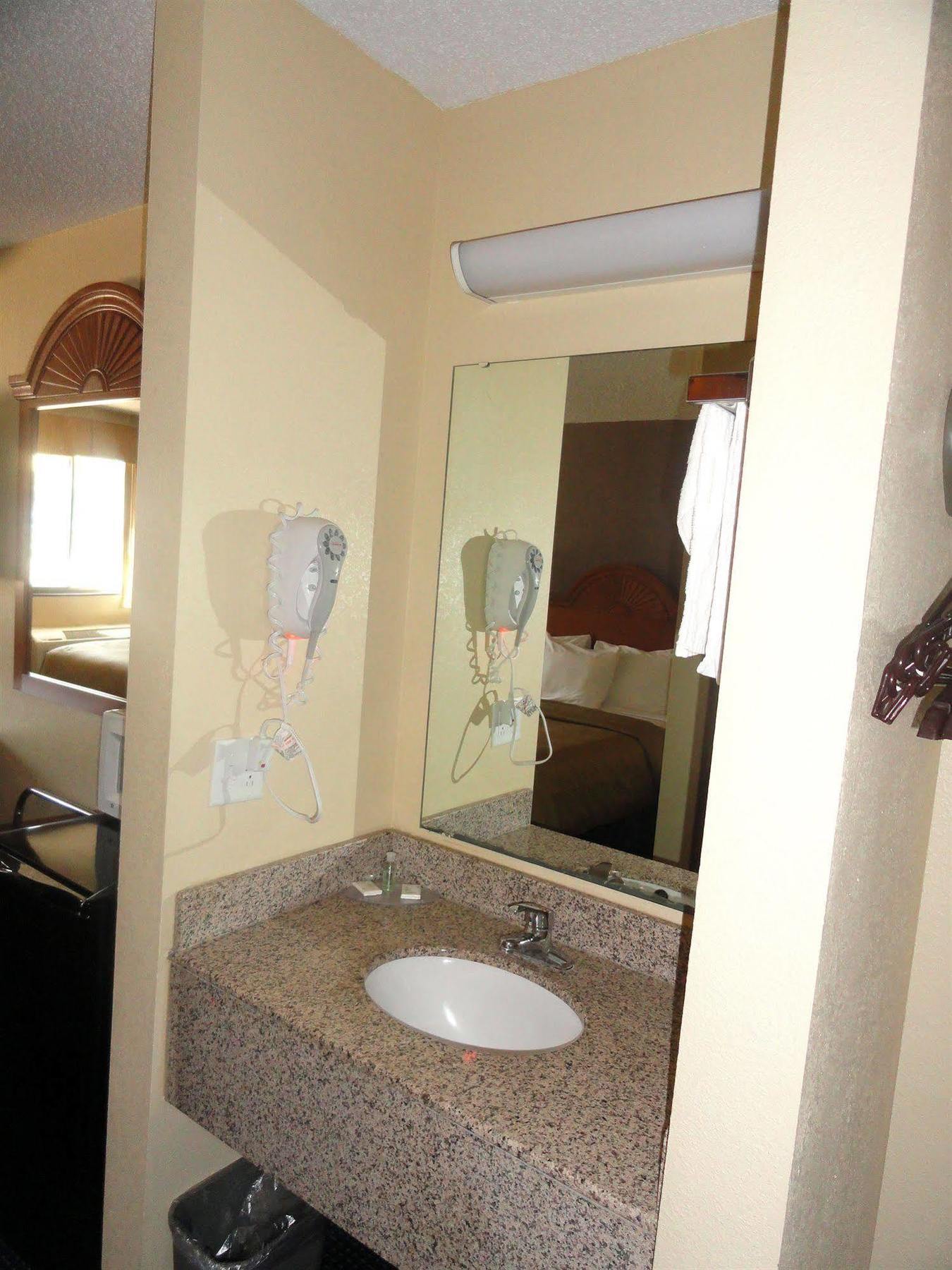 Columbus Inn Εξωτερικό φωτογραφία